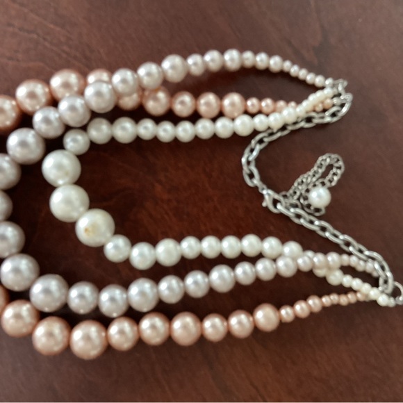 Pearls - Picture 2 of 9